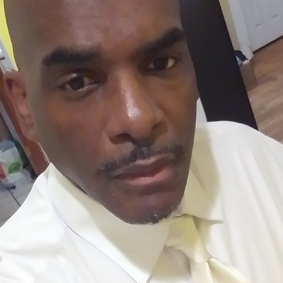 Meet your Posher, Rrobert - Picture 1 of 1